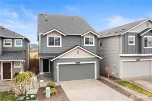 10814 183rd St Ct E, Puyallup, WA 98374 - Photo 2