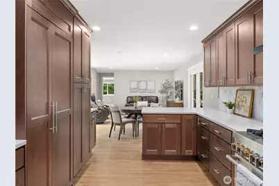 15245 260th Avenue SE, Issaquah, WA 98027 - Photo 16