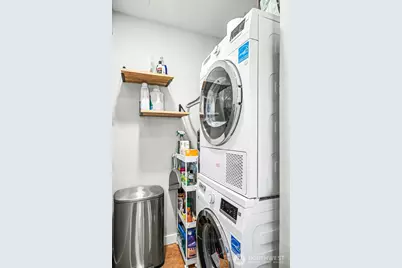 3423 W Government Way #7, Seattle, WA 98199 - Photo 12