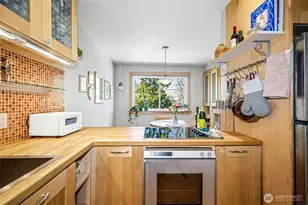 3423 W Government Way, Seattle, WA 98199 - Photo 6