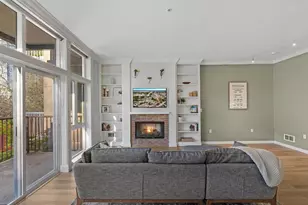 303 E Pike St, Seattle, WA 98122 - Photo 8