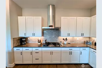 15528 174th Avenue Ct E, Bonney Lake, WA 98391 - Photo 8