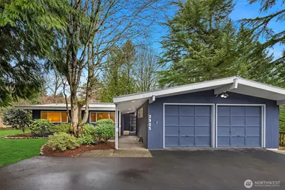3905 96th Avenue SE, Mercer Island, WA 98040 - Photo 2