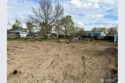 9917 NE Highland Dr, Moses Lake, WA 98837 - Photo 10