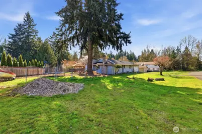 7218 194th Avenue E, Bonney Lake, WA 98391 - Photo 2