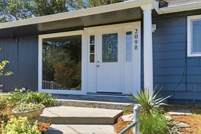 2098 NE Sunrise Drive, Bremerton, WA 98310 - Photo 8