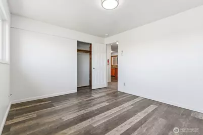 2098 NE Sunrise Drive, Bremerton, WA 98310 - Photo 36