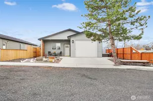 423 2nd Ave SE, Soap Lake, WA 98851 - Photo 4