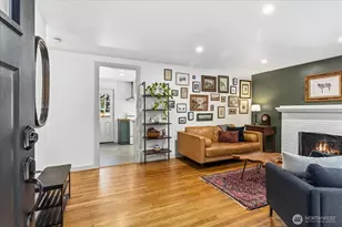 3008 NE 178th St, Lake Forest Park, WA 98155 - Photo 2