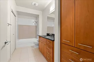 2960 Eastlake Ave E, Seattle, WA 98102 - Photo 20