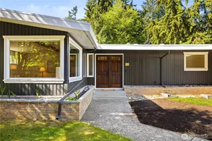 8021 181st Pl SW, Edmonds, WA 98026 - Photo 4