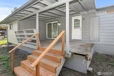 315 Highway 162 E, South Prairie, WA 98385 - Photo 28