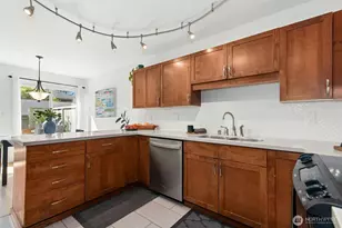 447 7th Ave, Kirkland, WA 98033 - Photo 10