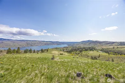 1 Bear Mountain Road, Chelan, WA 98816 - Photo 4