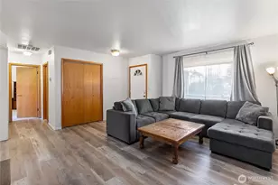 8635 215th St NE, Arlington, WA 98223 - Photo 10