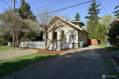 1502 E Maplewood Avenue, Bellingham, WA 98225 - Photo 2