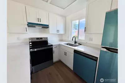 8823 Holly Drive #H204, Everett, WA 98208 - Photo 6