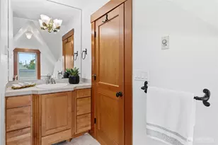 4418 Eastern Ave N, Seattle, WA 98103 - Photo 10