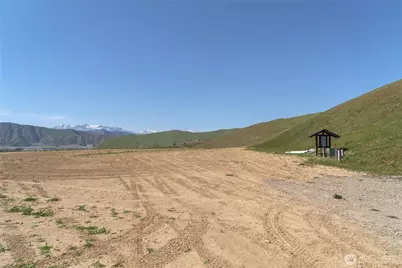 519 Diede Hills Lane, Wenatchee, WA 98801 - Photo 2