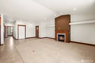 1051 N Baker Ave, East Wenatchee, WA 98802 - Photo 8