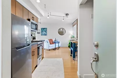 905 Cherry Street #306, Seattle, WA 98104 - Photo 4