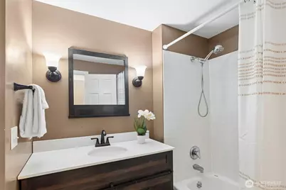 17154 NE 5th Street, Bellevue, WA 98008 - Photo 28