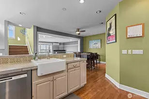 2200 11th Ave W, Seattle, WA 98119 - Photo 14