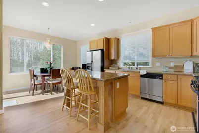 2023 Kennewick Place NE, Renton, WA 98056 - Photo 6