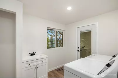 3328 168th Place SE, Bellevue, WA 98008 - Photo 28