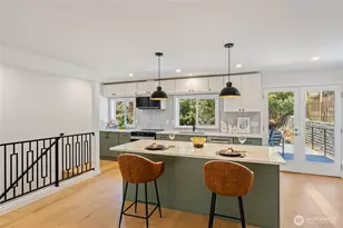 1710 NE 104th St, Seattle, WA 98125 - Photo 4