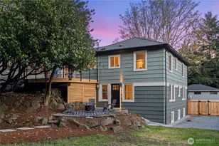 1710 NE 104th St, Seattle, WA 98125 - Photo 2