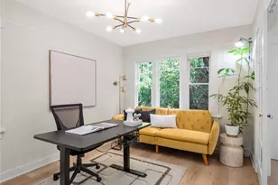 9701 Roosevelt Way NE, Seattle, WA 98115 - Photo 12