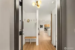 524 NE 89th St, Seattle, WA 98115 - Photo 2