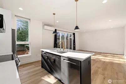 20124 61st Place W, Lynnwood, WA 98036 - Photo 16