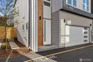 20124 61st Pl W, Lynnwood, WA 98036 - Photo 2