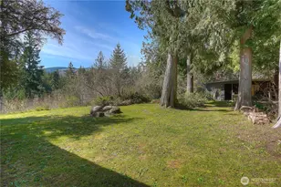 12833 Squaw Wood Ln SE, Rainier, WA 98576 - Photo 20