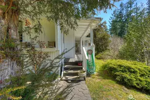 12833 Squaw Wood Ln SE, Rainier, WA 98576 - Photo 30