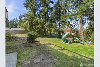 12570 SE 70th Street, Newcastle, WA 98056 - Photo 38