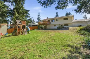 12570 SE 70th St, Newcastle, WA 98056 - Photo 36