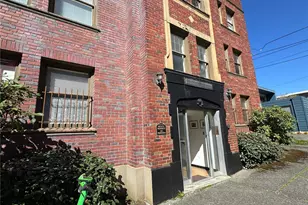 315 12th Ave E, Seattle, WA 98102 - Photo 8