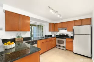 10022 NE 120th Ln, Kirkland, WA 98034 - Photo 10