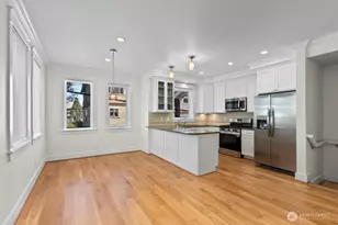 12 W Etruria St, Seattle, WA 98119 - Photo 12