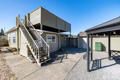 625 E Hazel Avenue, Burlington, WA 98233 - Photo 30