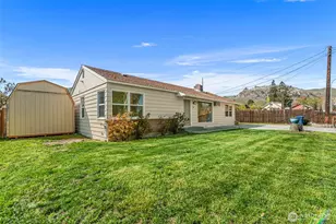 565 Crawford Ave, Wenatchee, WA 98801 - Photo 4