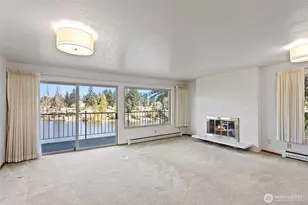 322 N 134th St, Seattle, WA 98133 - Photo 4