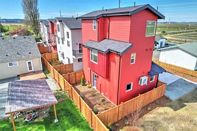 27523 102nd Avenue NW #D, Stanwood, WA 98292 - Photo 4