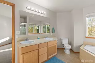 30900 30th Ave SW, Federal Way, WA 98023 - Photo 20