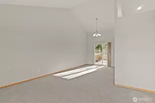 30900 30th Ave SW, Federal Way, WA 98023 - Photo 2