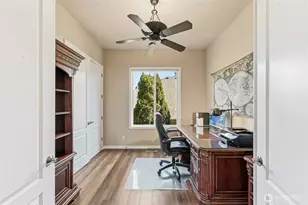 23249 NE 126th St, Redmond, WA 98053 - Photo 18