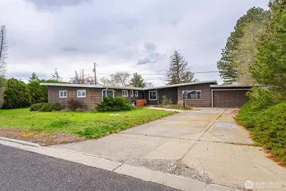 537 Fairchild Loop, Moses Lake, WA 98837 - Photo 2